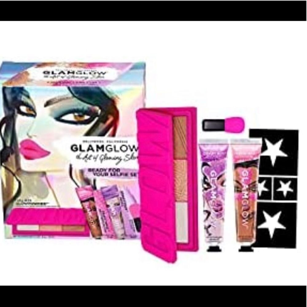 GlamGlow the art of glowing skin set